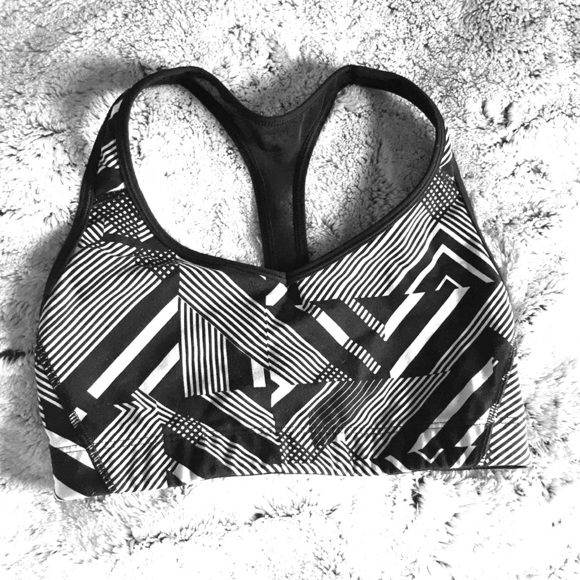 Victoria's Secret Other - Victoria's Secret sports bra